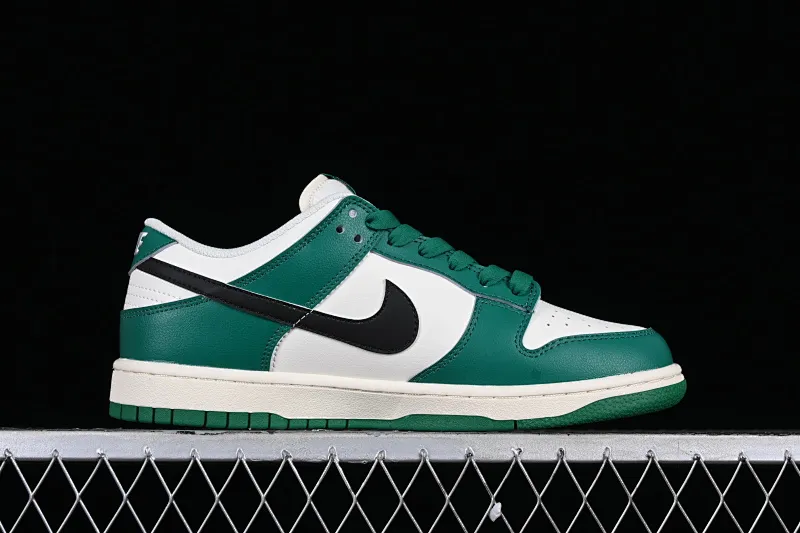 All Categories Nk SB Dunk Series Nk SB Dunk Low Low-top Sneakers Nk SB Dunk Low "Lottery" Heineken Color SB Smashed Backboard Fashion Casual Sneakers DR9654-100